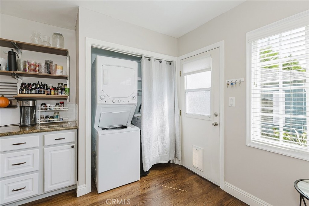 7522 Security Avenue Burbank, CA 91504 - Photo 17 of 37