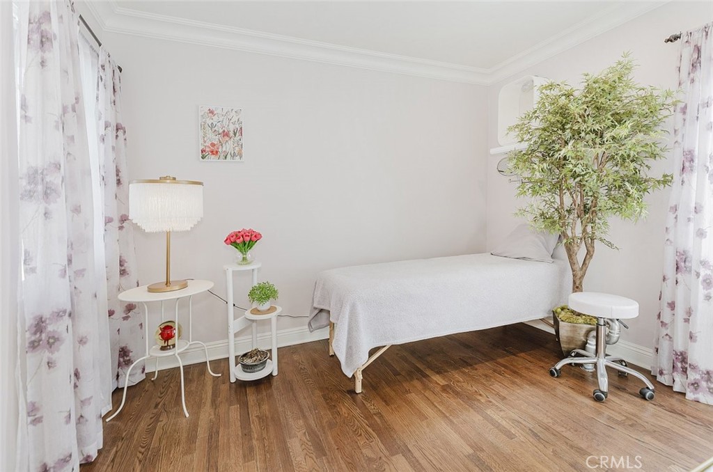 7522 Security Avenue Burbank, CA 91504 - Photo 19 of 37