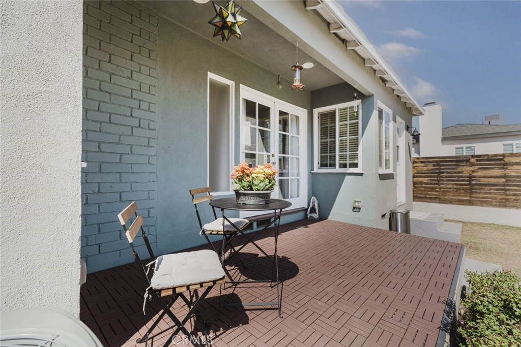 7522 Security Avenue Burbank, CA 91504 - Photo 26 of 37