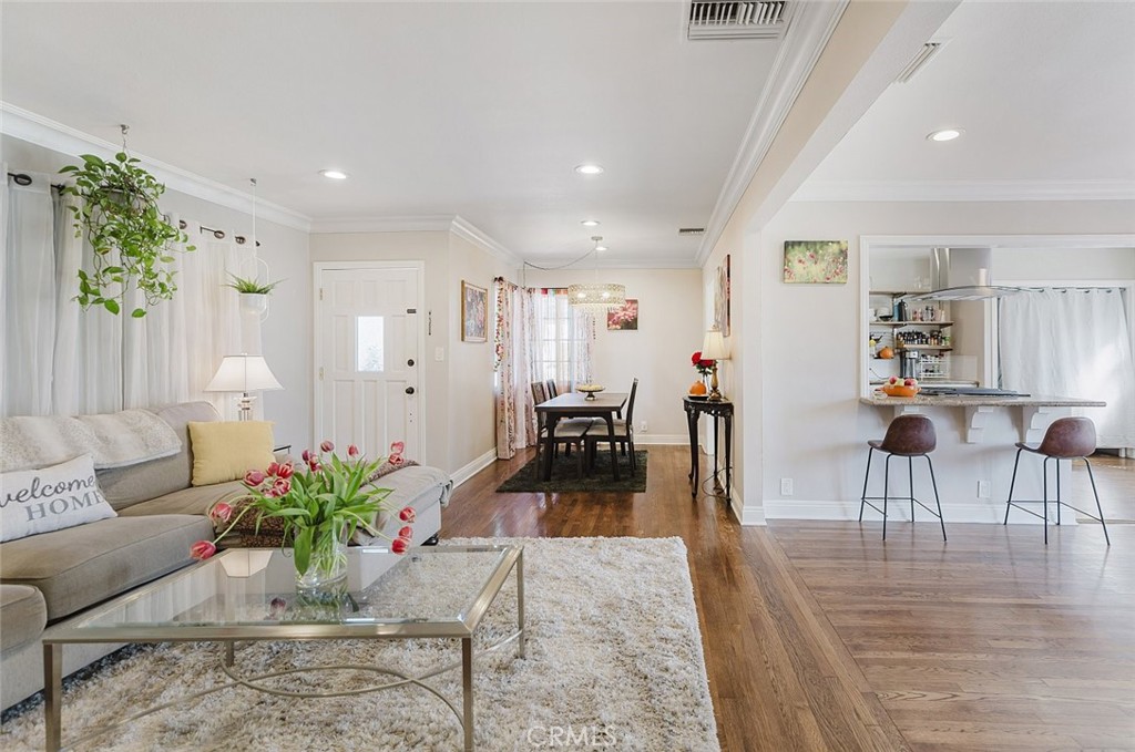 7522 Security Avenue Burbank, CA 91504 - Photo 5 of 37