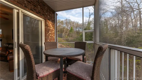 $191,000 | 50 Arnold Palmer Drive, Unit 400A, Lake Ozark, MO 65049