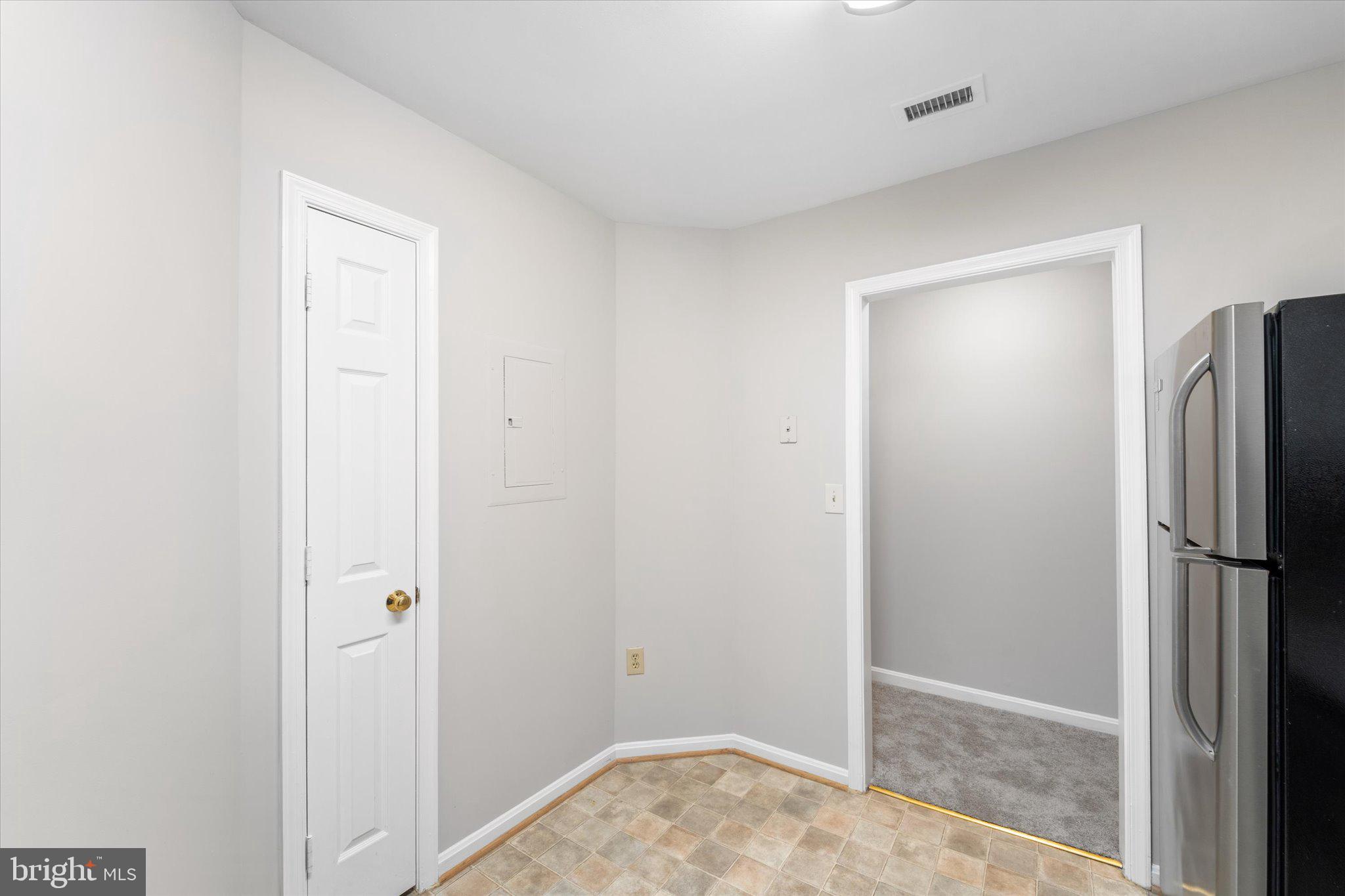 545 East Braddock Road, Unit 602 Alexandria, VA 22314 - Photo 14 of 41 TABLE SPACE & PANTRY CLOSET