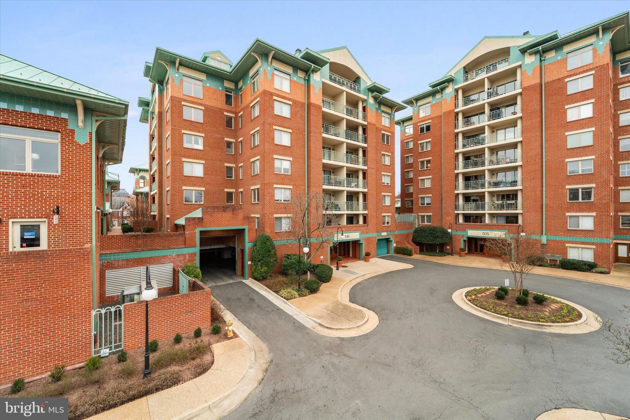 545 East Braddock Road, Unit 602 Alexandria, VA 22314 - Photo 2 of 41