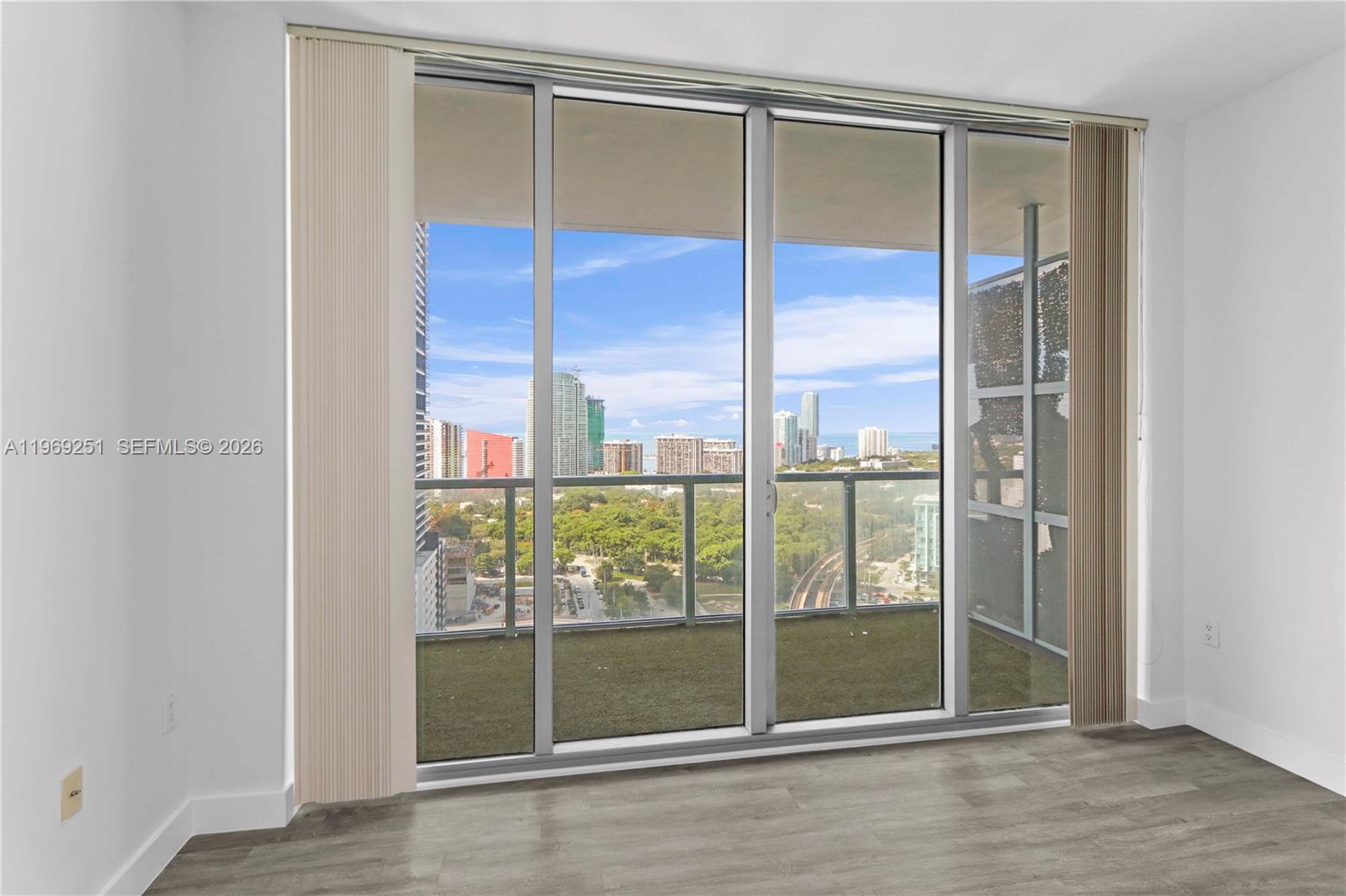 79 Southwest 12th Street, Unit 3002S Miami, FL 33130 - Photo 11 of 22