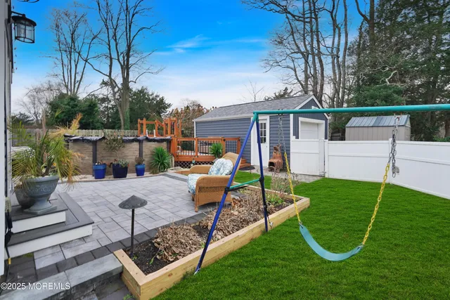 front view of house with a yard