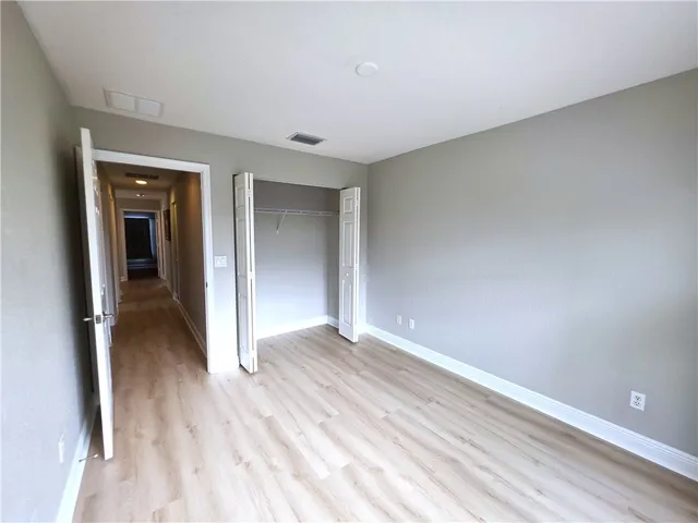 $3,000 | 1939 Grey Falcon Circle Southwest, Vero Beach, FL 32962