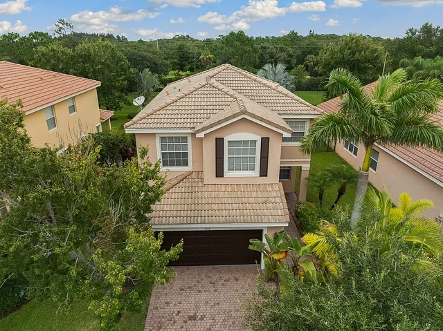 $3,000 | 1939 Grey Falcon Circle Southwest, Vero Beach, FL 32962