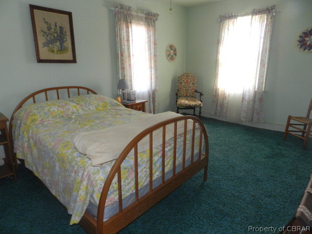573 Possum Point Road Port Haywood, VA 23138 - Photo 10 of 22