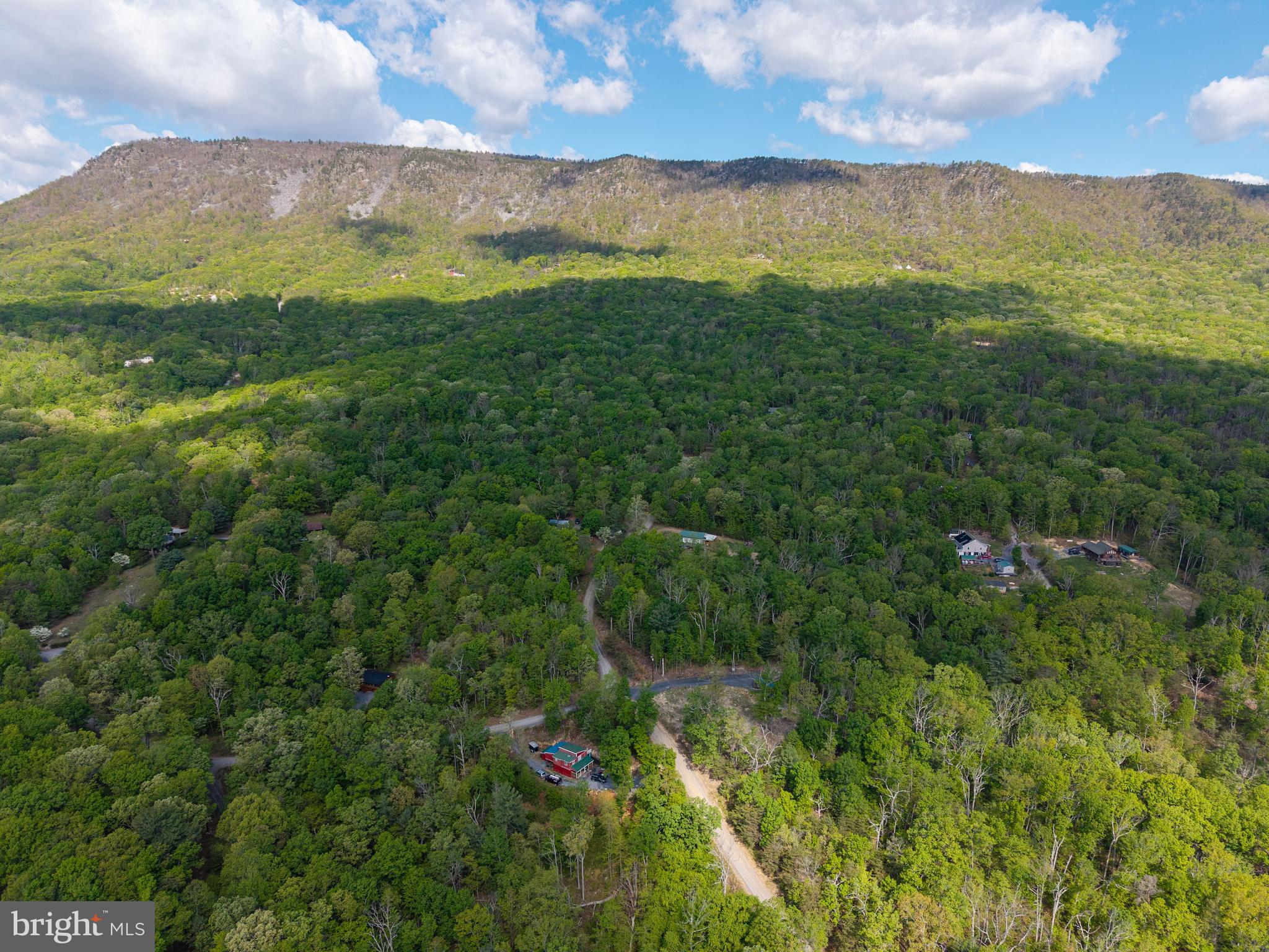 H49 Cross Creek Road Luray, VA 22835 - Photo 16 of 46 a view of an ocean and a mountain