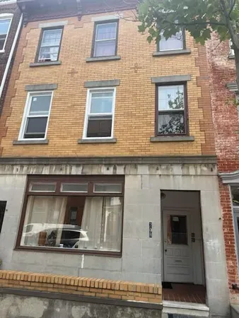 $2,000 | 208 North Ninth Street, Allentown, PA 18102