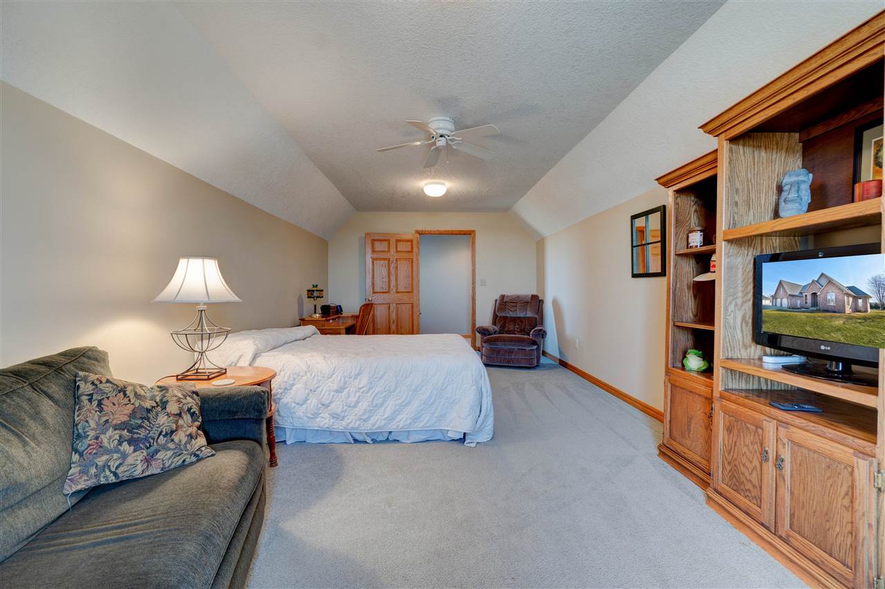 1418 Ridgeview Court Washington, IA 52353 - Photo 36 of 50 Gallery Image 36