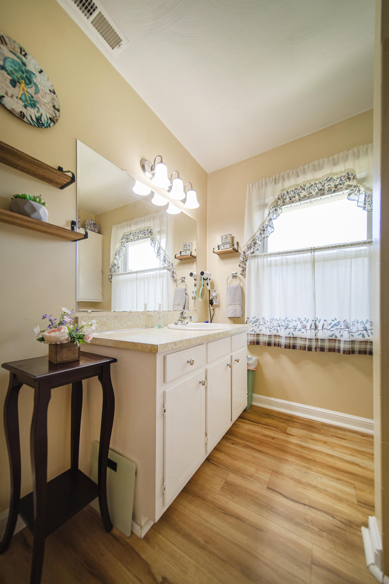 1567 Timber Ridge Buchanan, VA 24066 - Photo 5 of 63 4S1A4212