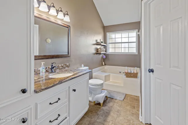 $399,000 | 1976 Fournerat Road, Eunice, LA 70535