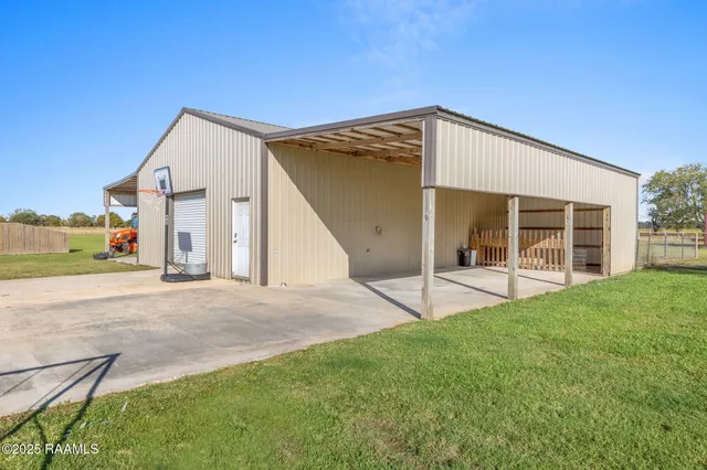 $399,000 | 1976 Fournerat Road, Eunice, LA 70535