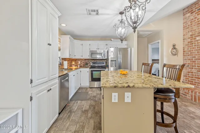 $399,000 | 1976 Fournerat Road, Eunice, LA 70535