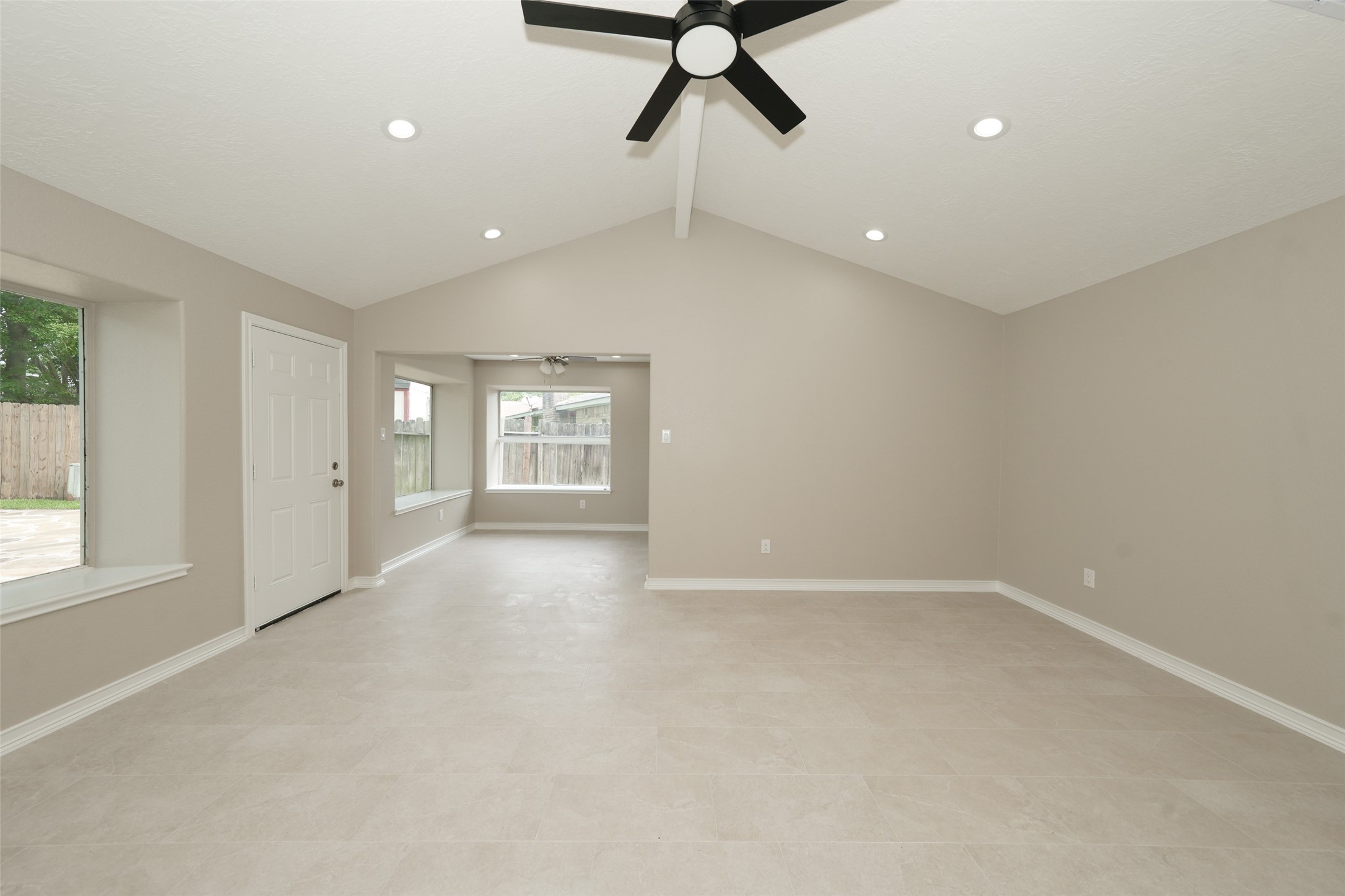 9607 Rumbling Wood Lane Houston, TX 77086 - Photo 17 of 27