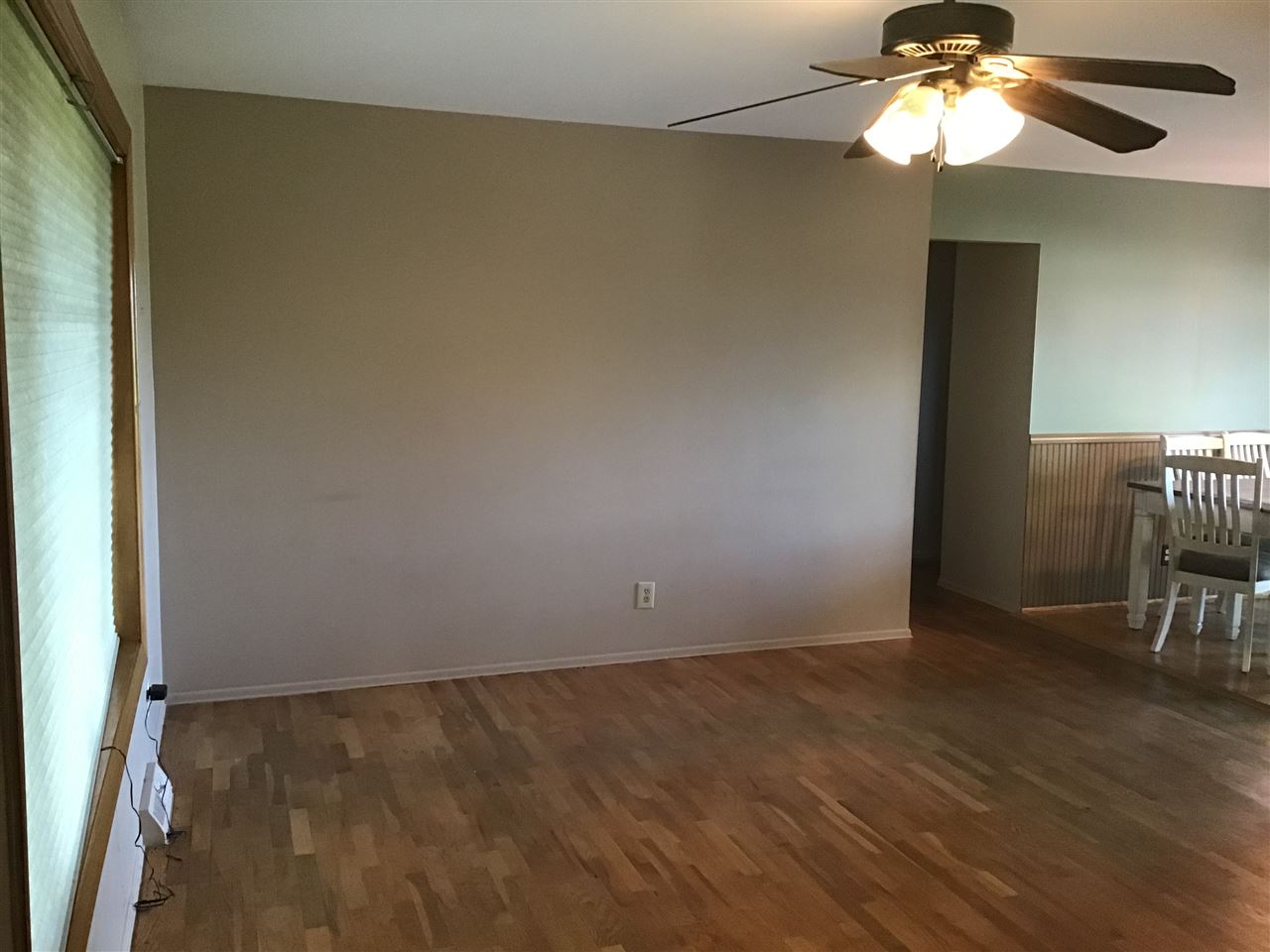 5443 Coldwater Road Flint, MI 48504 - Photo 14 of 20 31386113-13.JPG