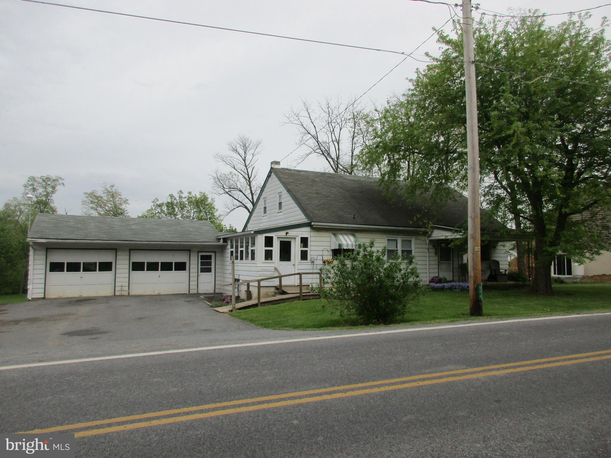 576 Red Run Road East Earl, PA 17519 - Photo 2 of 9 Gallery Image 2