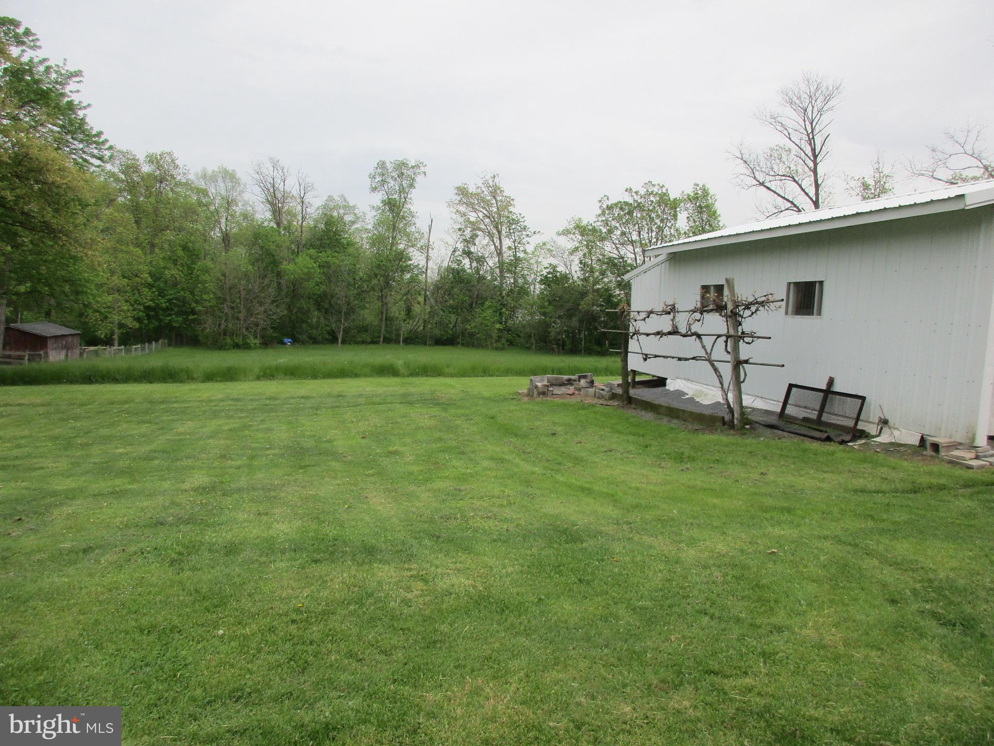 576 Red Run Road East Earl, PA 17519 - Photo 4 of 9 Gallery Image 4