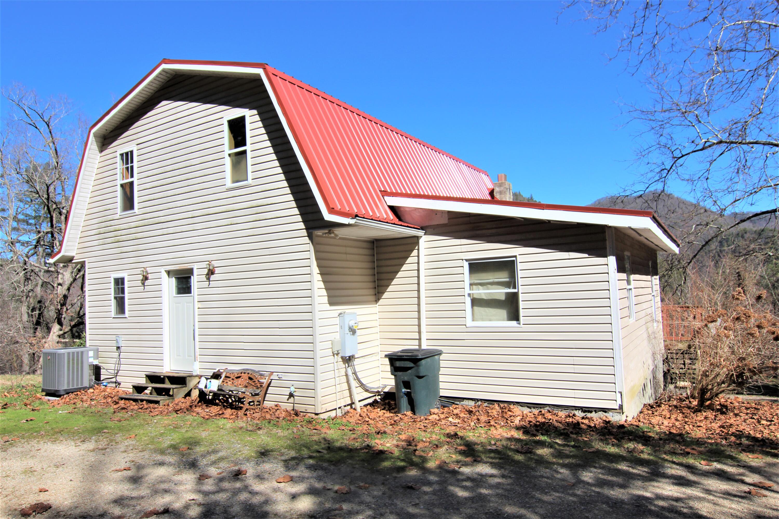 494 Tester Road Butler, TN 37640 - Photo 23 of 45 IMG_0121 (2)