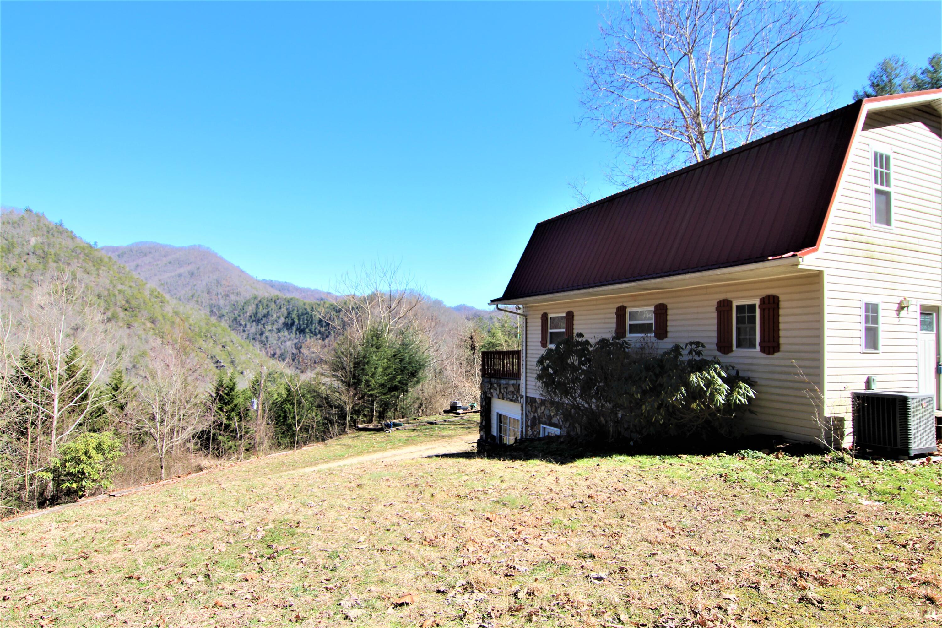 494 Tester Road Butler, TN 37640 - Photo 28 of 45 IMG_0128 (2)