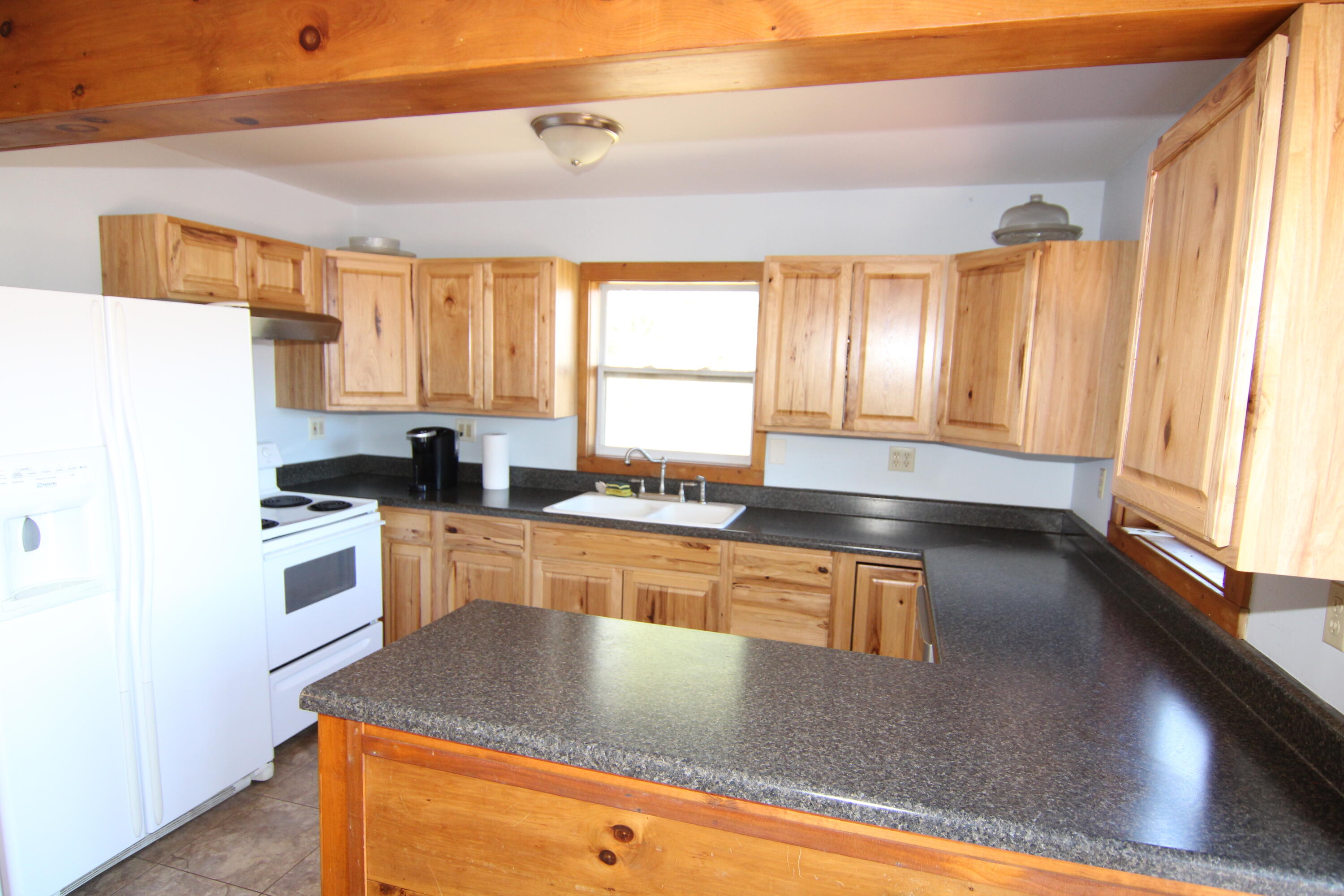 494 Tester Road Butler, TN 37640 - Photo 7 of 45 IMG_0067