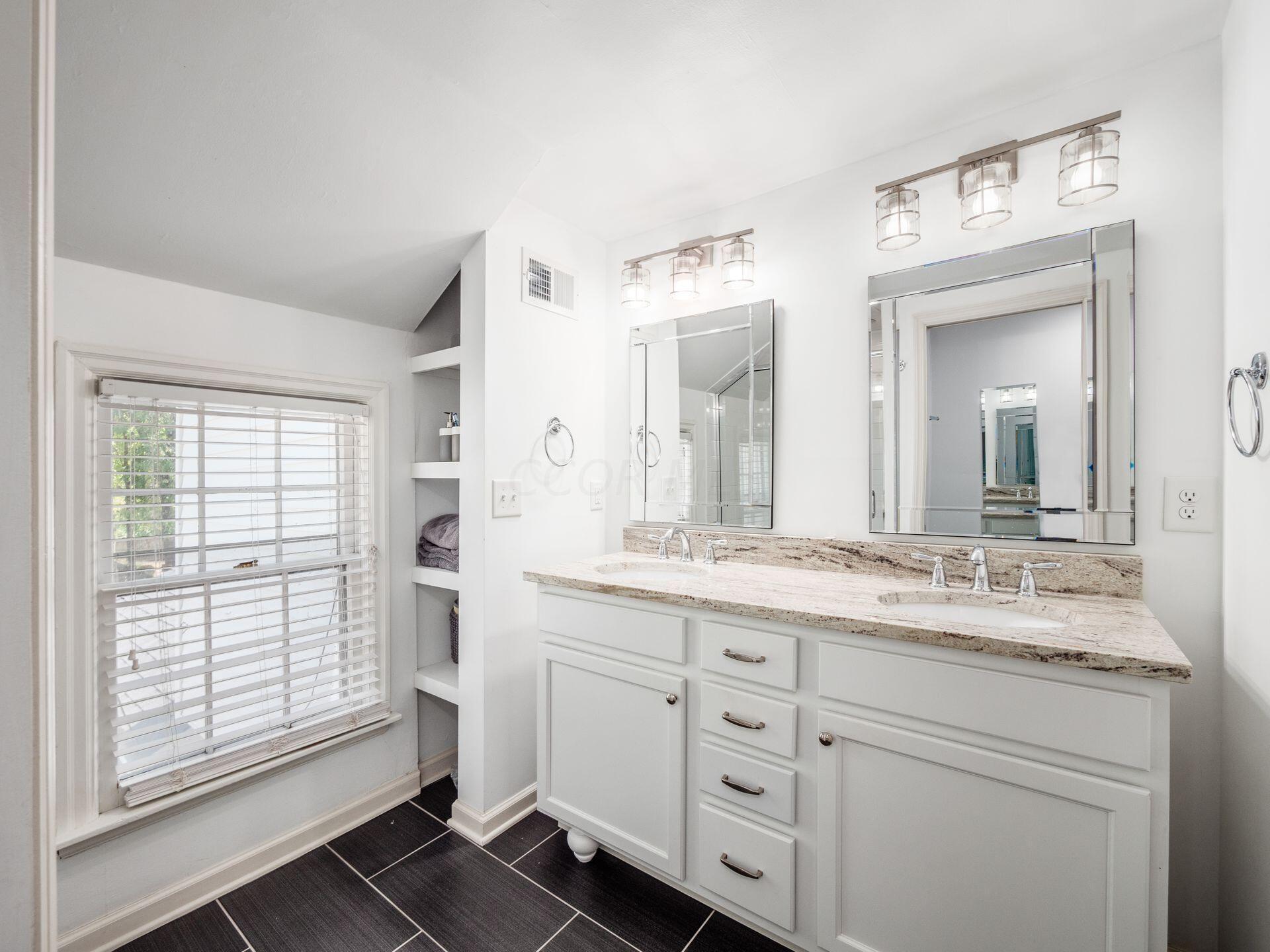 206 North Stanwood Road Bexley, OH 43209 - Photo 29 of 60 037_ Rd Columbus OH 43209 USA