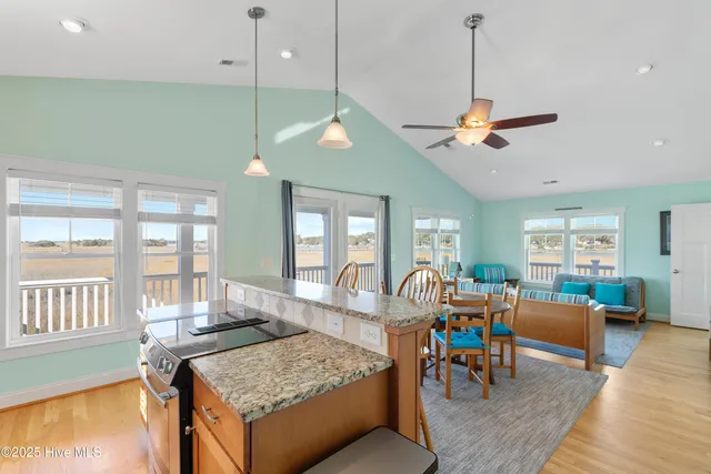 $599,995 | 139 Seagull Drive, Holden Beach, NC 28462