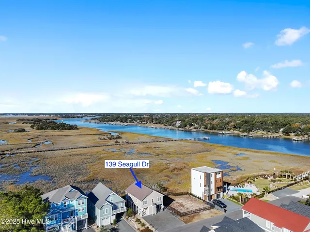 $599,995 | 139 Seagull Drive, Holden Beach, NC 28462