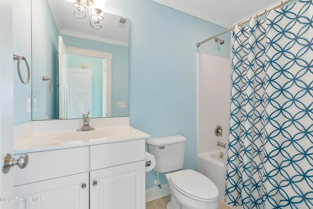 $599,995 | 139 Seagull Drive, Holden Beach, NC 28462