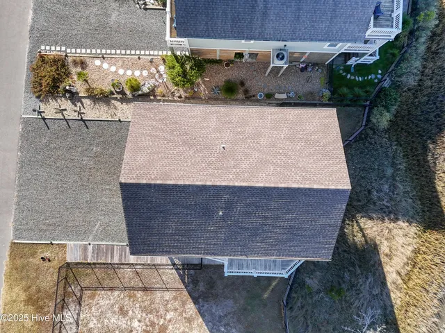 $599,995 | 139 Seagull Drive, Holden Beach, NC 28462