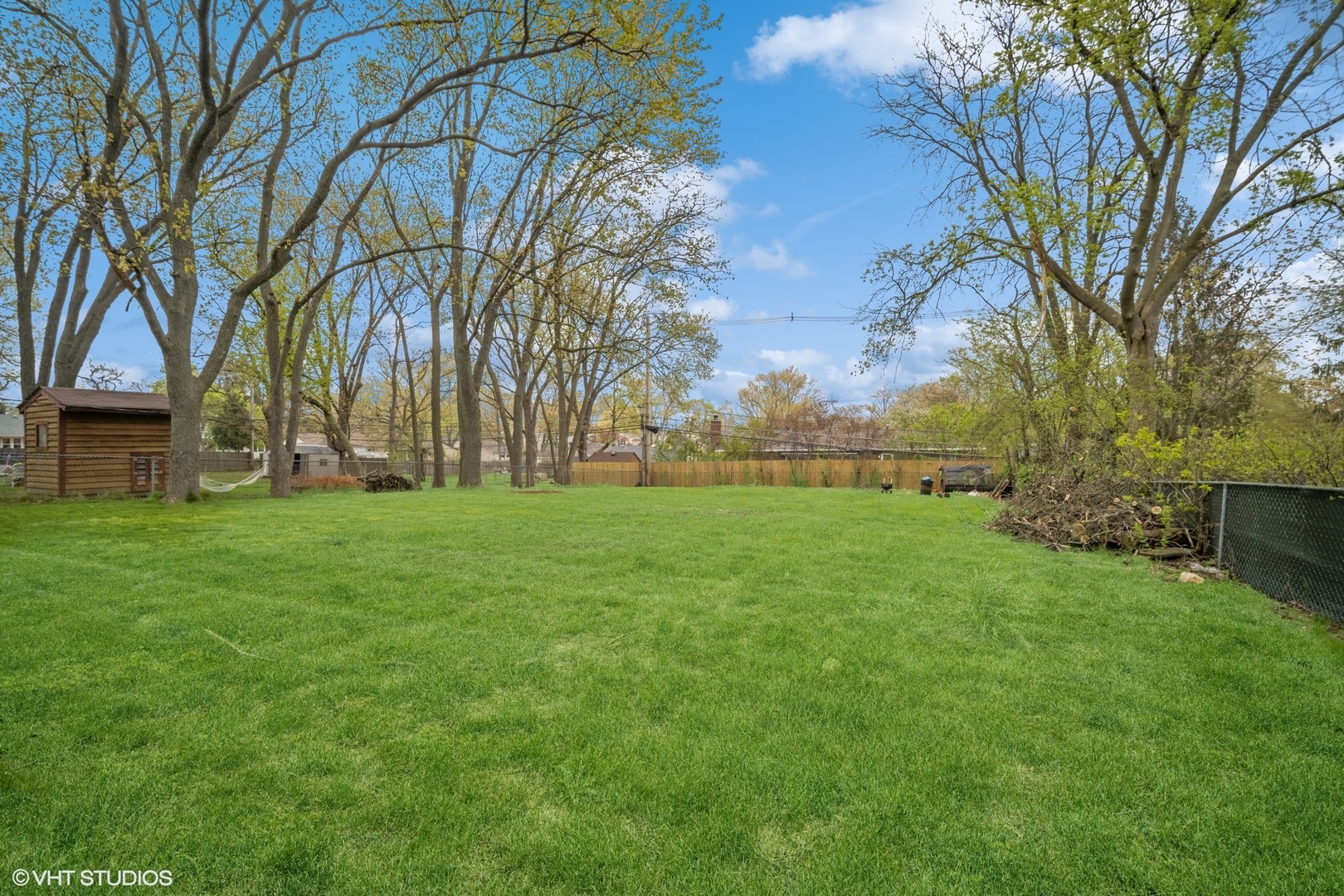 933 North Midlothian Road Mundelein, IL 60060 - Photo 13 of 16 a view of garden view