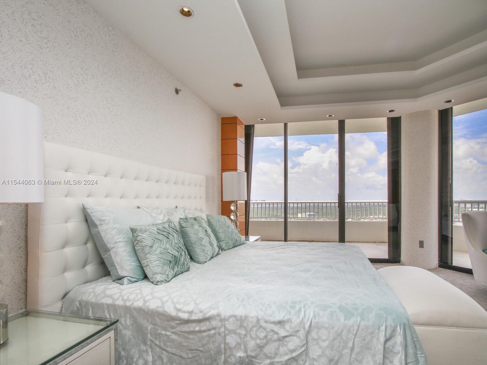 2000 Island Boulevard, Unit PH7 Aventura, FL 33160 - Photo 16 of 44