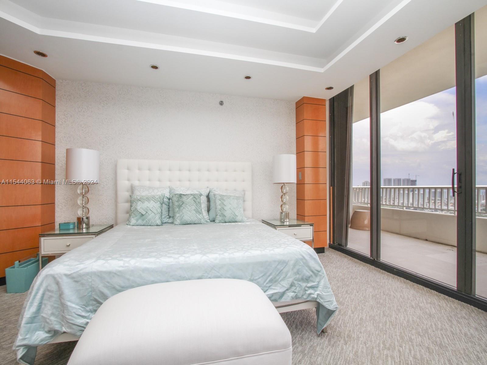 2000 Island Boulevard, Unit PH7 Aventura, FL 33160 - Photo 20 of 44