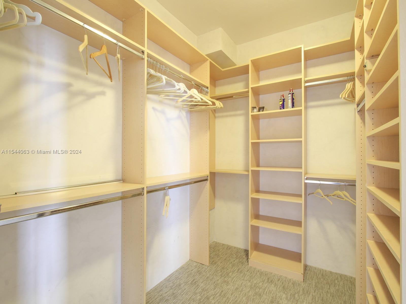 2000 Island Boulevard, Unit PH7 Aventura, FL 33160 - Photo 21 of 44