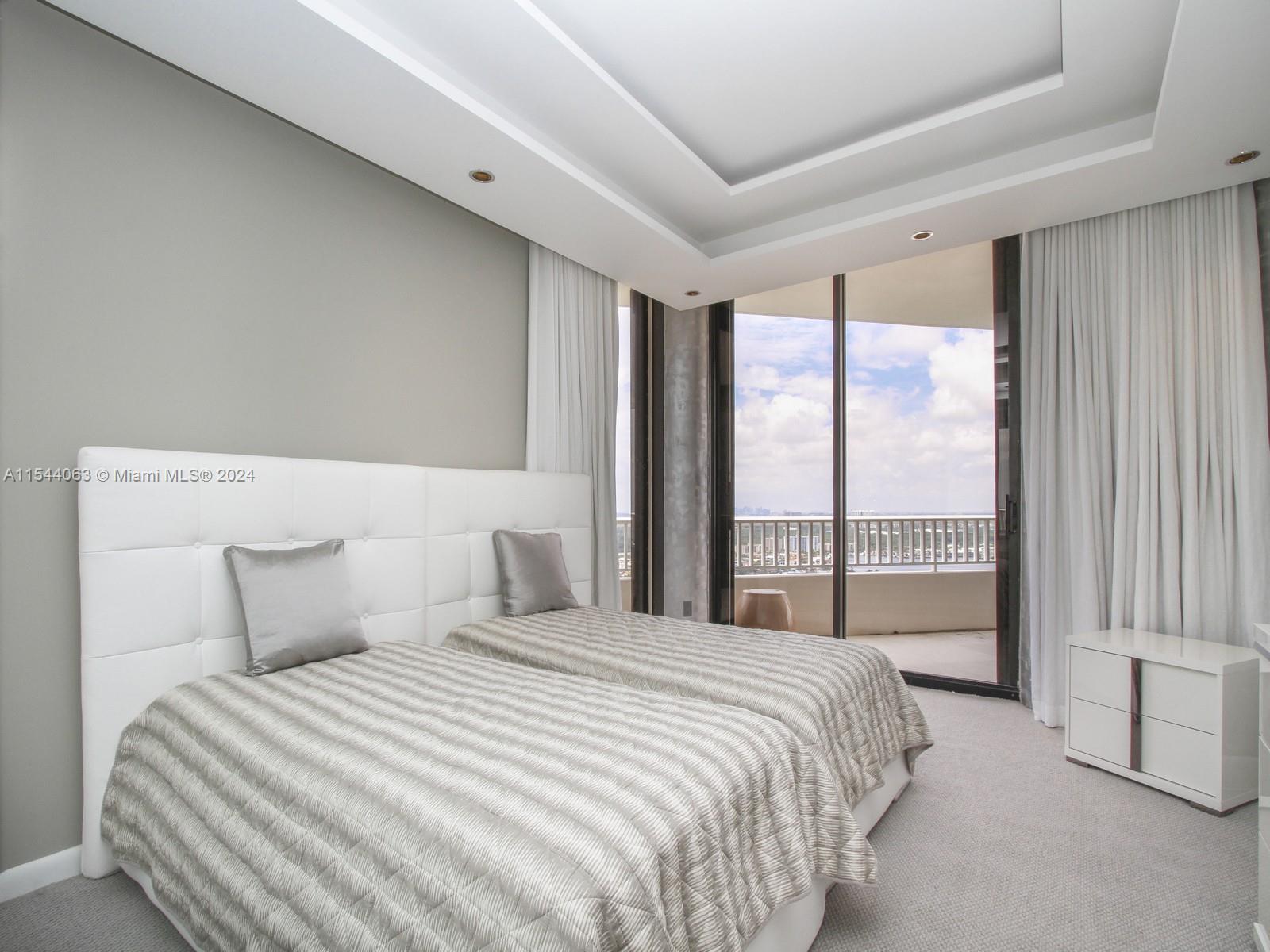 2000 Island Boulevard, Unit PH7 Aventura, FL 33160 - Photo 26 of 44