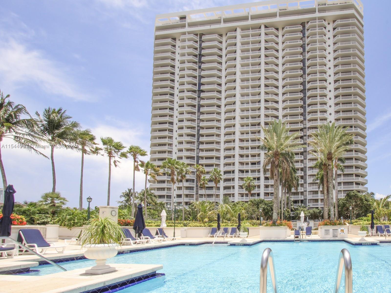 2000 Island Boulevard, Unit PH7 Aventura, FL 33160 - Photo 40 of 44