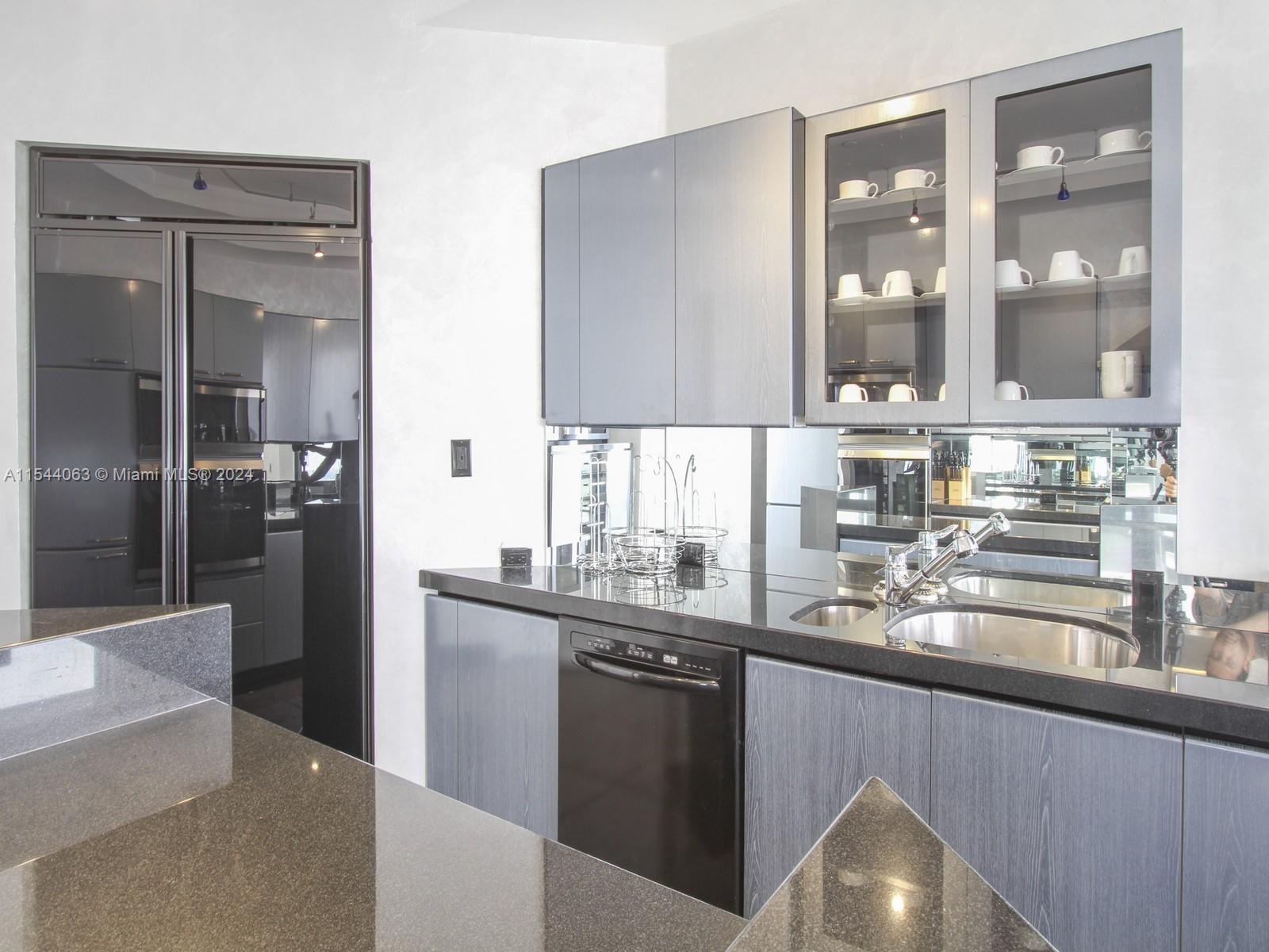 2000 Island Boulevard, Unit PH7 Aventura, FL 33160 - Photo 8 of 44