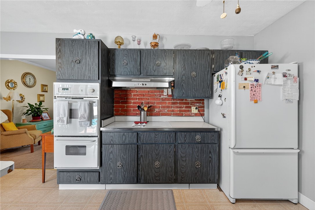 4 Joseph Street Westerly, RI 02891 - Photo 9 of 40