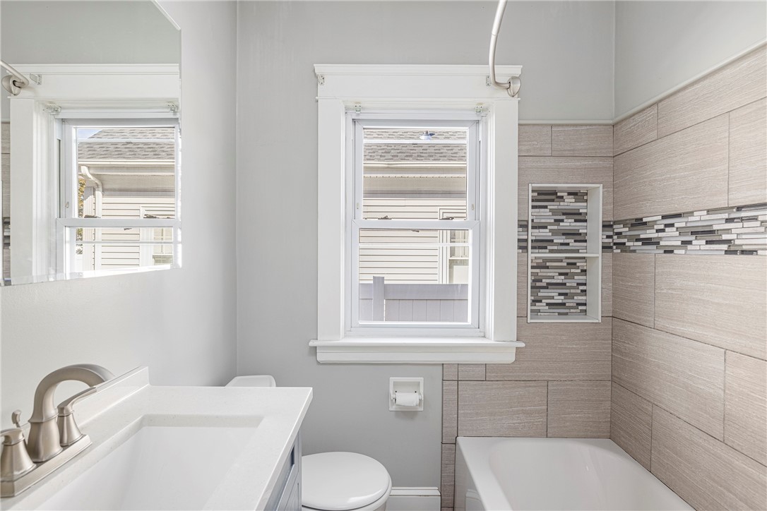 27 Stevens Road Cranston, RI 02910 - Photo 11 of 43