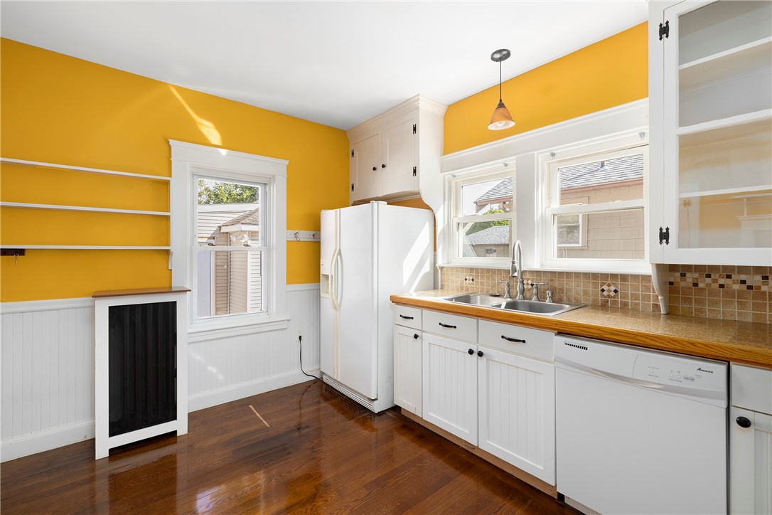 27 Stevens Road Cranston, RI 02910 - Photo 17 of 43