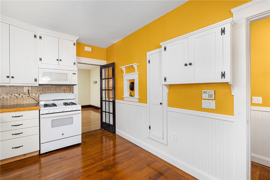 27 Stevens Road Cranston, RI 02910 - Photo 19 of 43