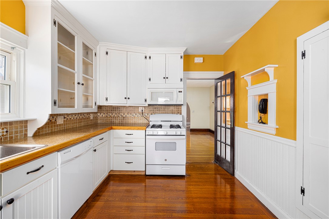 27 Stevens Road Cranston, RI 02910 - Photo 21 of 43