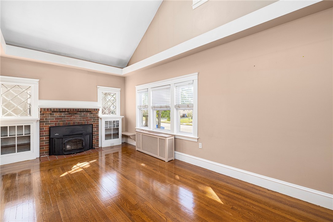 27 Stevens Road Cranston, RI 02910 - Photo 6 of 43