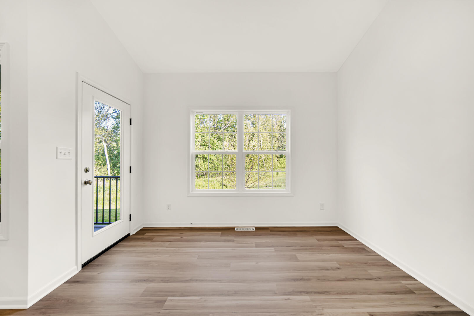 476 Magnolia Lane Chesterton, IN 46304 - Photo 5 of 20 1620x1080