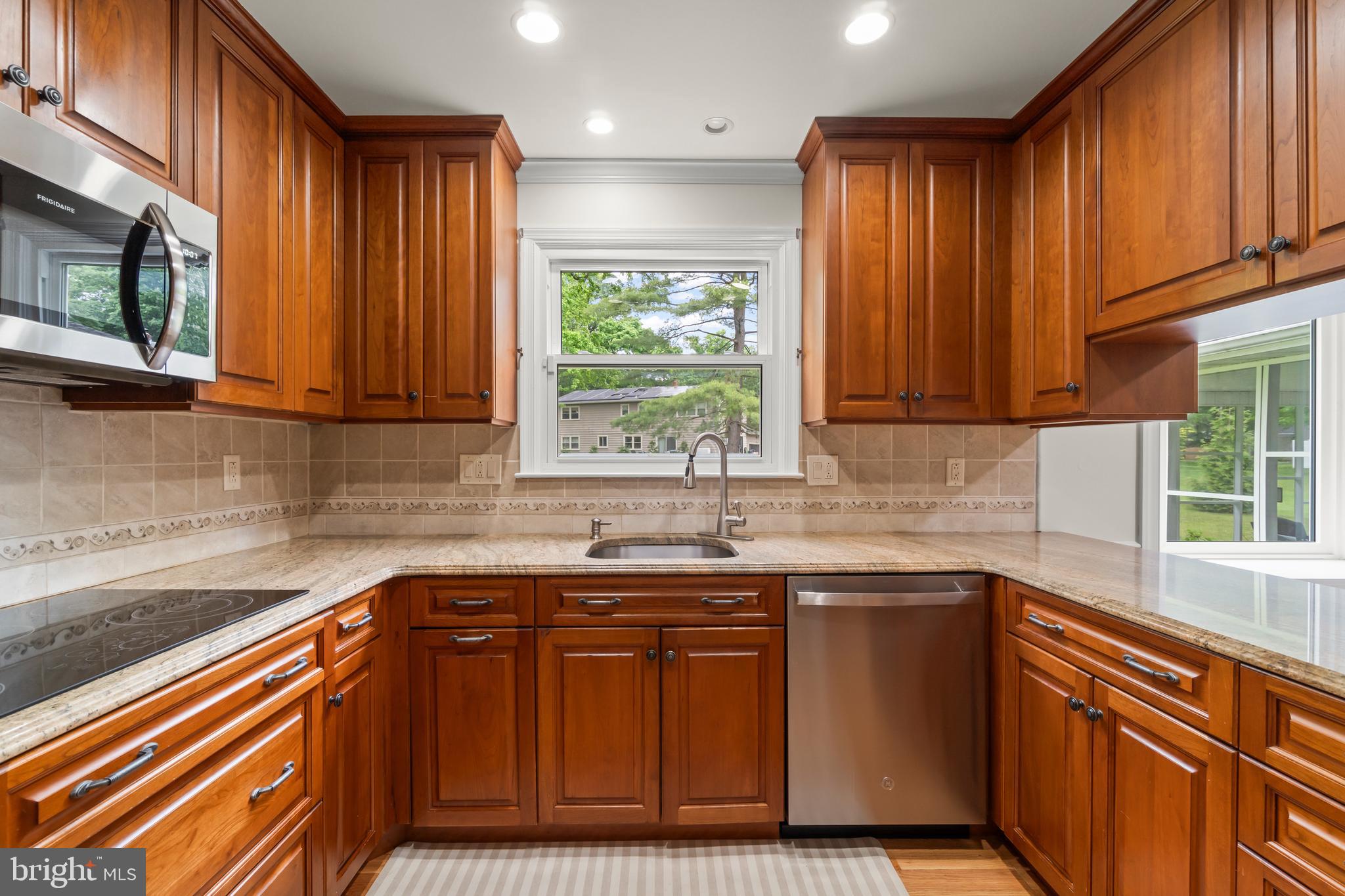 1757 Larkspur Road Cherry Hill, NJ 08003 - Photo 15 of 45