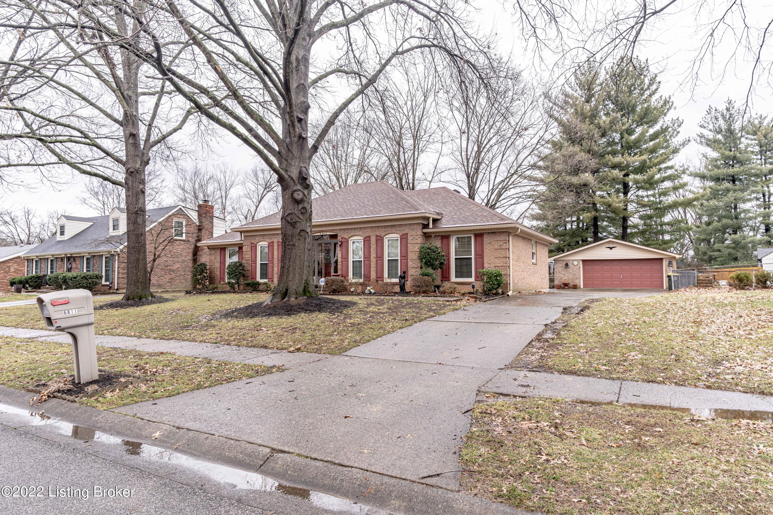 6811 Tottenham Road Louisville, KY 40207 - Photo 54 of 55 DSC06709