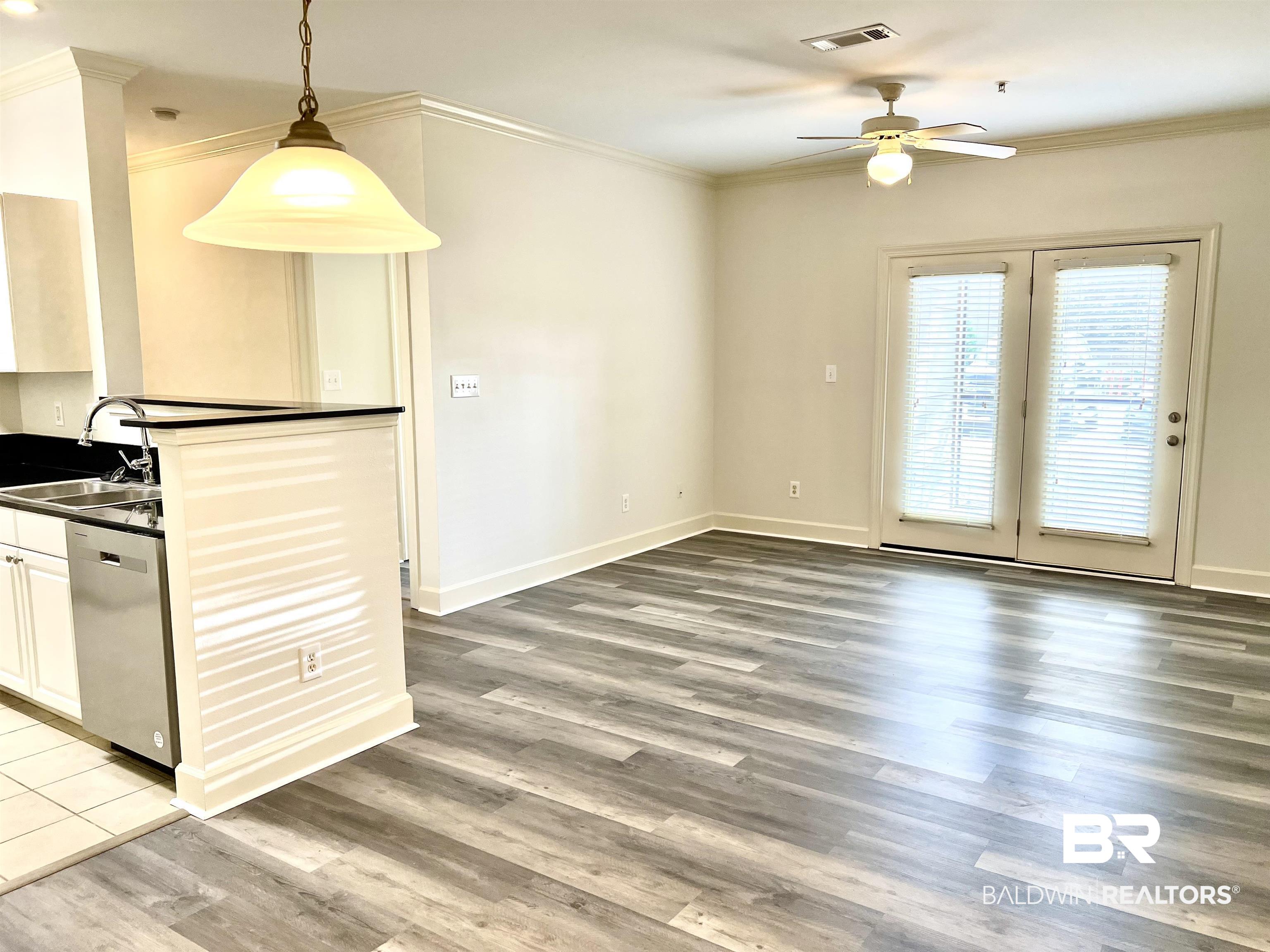 450 Park Avenue, Unit 802 Foley, AL 36535 - Photo 6 of 43 Living room
