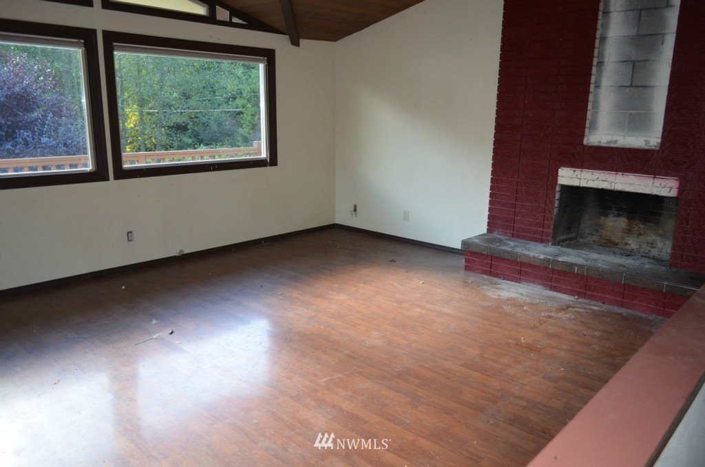 5824 Storr Road Ferndale, WA 98248 - Photo 4 of 11