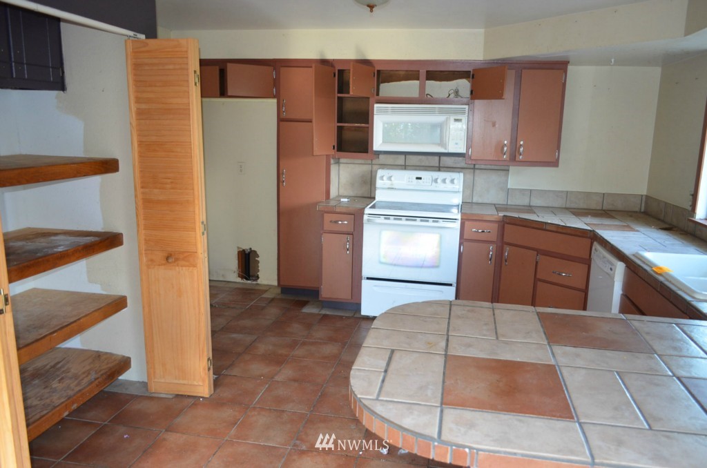 5824 Storr Road Ferndale, WA 98248 - Photo 6 of 11